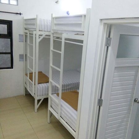 Setia Backpacker Hostel Jogjakarta Buitenkant foto