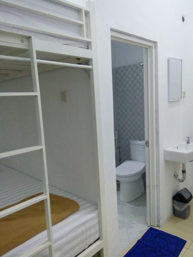 Setia Backpacker Hostel Jogjakarta Buitenkant foto